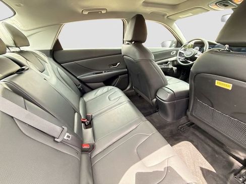 Certified 2023 Hyundai Elantra Limited w/ Cargo Package image 25