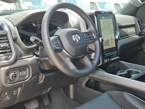Used 2024 RAM 1500 Laramie AWD/4WD image 10