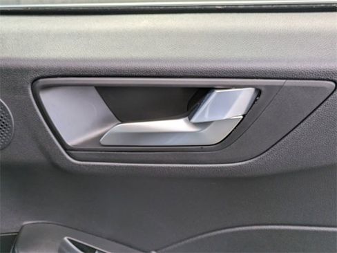 New 2025 Ford Escape SE w/ PHEV Premium Package image 34