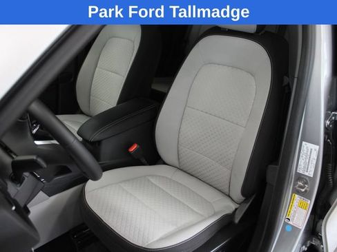 Used 2023 Ford Escape Active w/ Tech Pack #2 AWD/4WD image 12