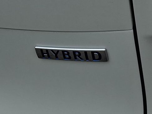 Used 2025 MAZDA CX-50 AWD 2.5 Hybrid w/ Premium Pkg image 35