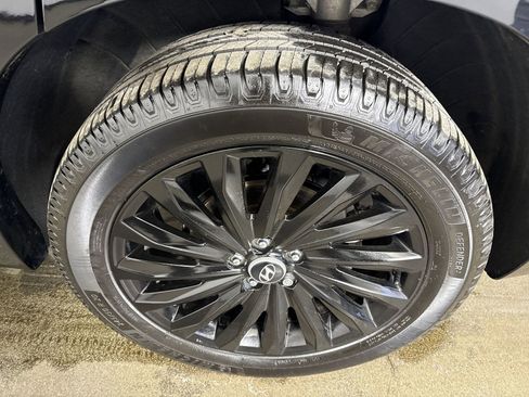 Used 2024 Hyundai Palisade Calligraphy image 5