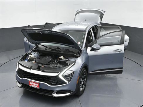 Used 2025 Kia Sportage EX image 45