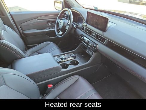 Used 2026 Honda Pilot Black Edition image 28
