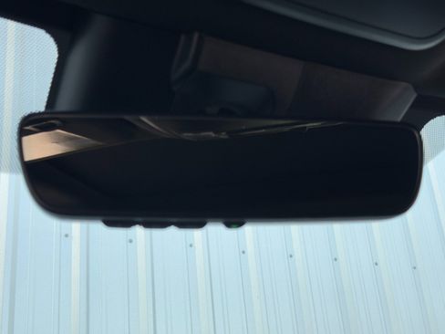 Used 2025 Toyota Sequoia SR5 image 33