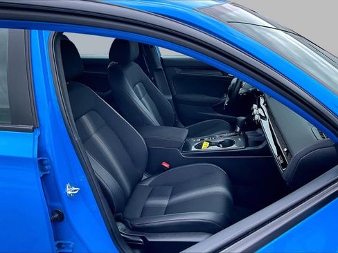 Used 2024 Honda Civic Sport image 8