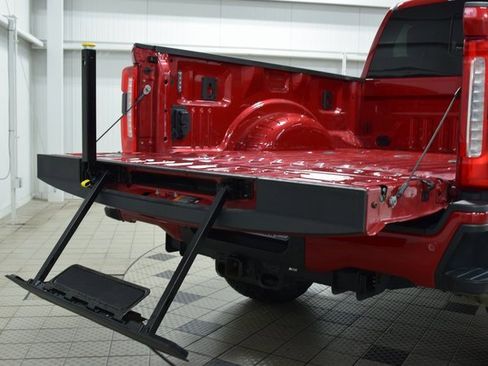 Used 2023 Ford F350 Lariat w/ Lariat Ultimate Package image 24