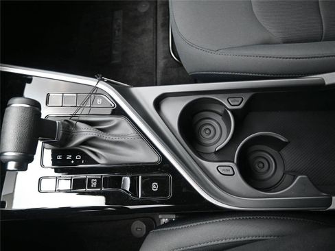 New 2026 Kia Niro LX image 10