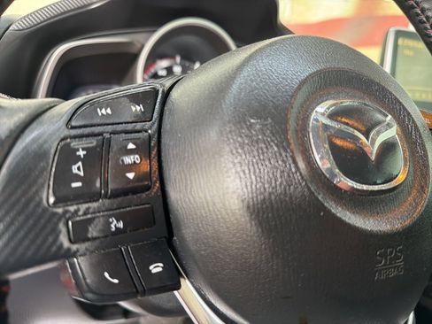 Used 2016 MAZDA MAZDA3 i Touring image 20