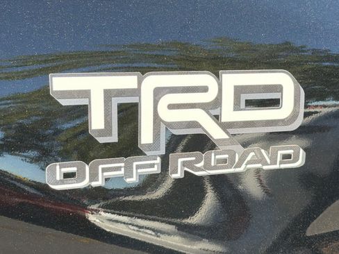 Used 2024 Toyota Tacoma TRD Off-Road w/ TRD Off Road Upgrade Package AWD/4WD image 12