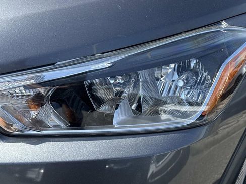 Used 2019 Nissan Kicks S w/ Exterior Package image 10