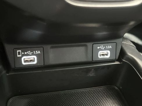 Used 2021 Honda CR-V Special Edition image 17