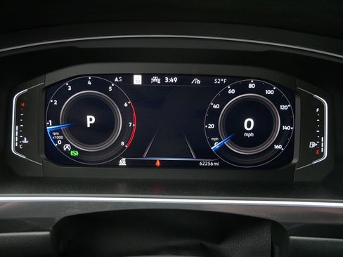 Used 2022 Volkswagen Tiguan SEL R-Line image 21