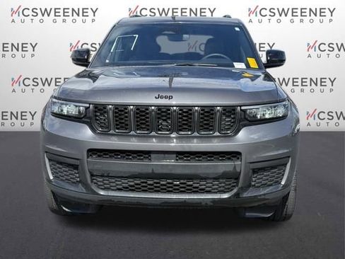 Used 2024 Jeep Grand Cherokee L Altitude image 8