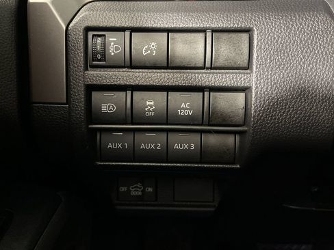Certified 2024 Toyota Tacoma TRD Off-Road w/ TRD Off Road Upgrade Package AWD/4WD image 28