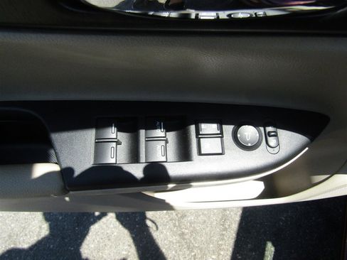 Used 2013 Honda Accord EX image 16