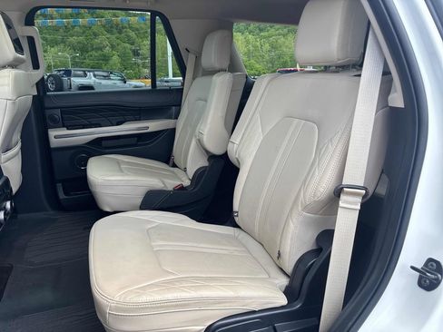 Used 2022 Ford Expedition Platinum AWD/4WD image 26