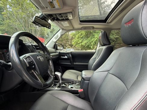 Used 2023 Toyota 4Runner TRD Off-Road Premium w/ Off Road Premium Plus Package AWD/4WD image 14