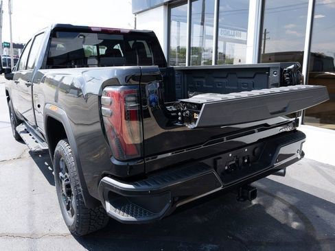 New 2026 GMC Sierra 2500 AT4 w/ Technology Package AWD/4WD image 7
