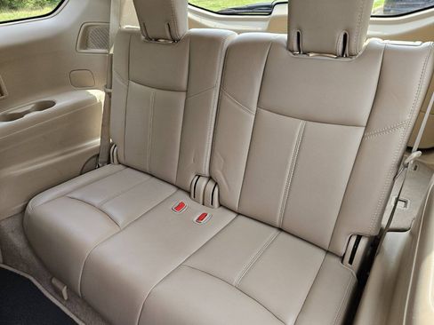 Used 2015 Nissan Pathfinder SL w/ SL Premium Package FWD image 15