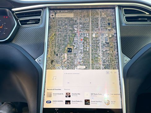 Used 2017 Tesla Model S 75D image 31