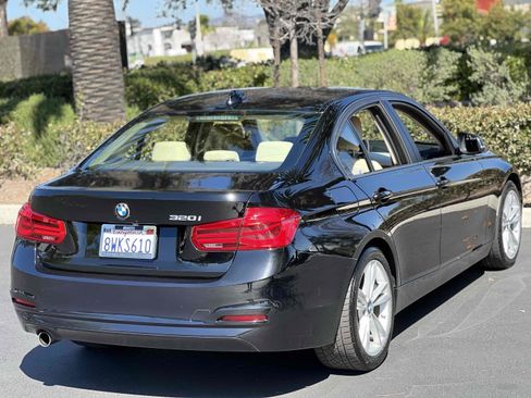 Used 2018 BMW 320i Sedan image 11