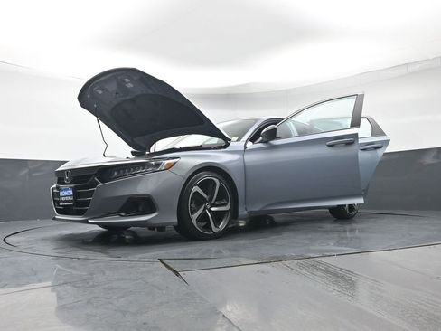 Used 2022 Honda Accord Sport image 46