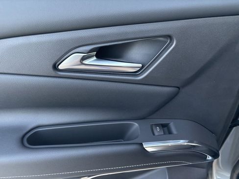 New 2025 Chevrolet Traverse LT w/ Midnight/Sport Edition image 47