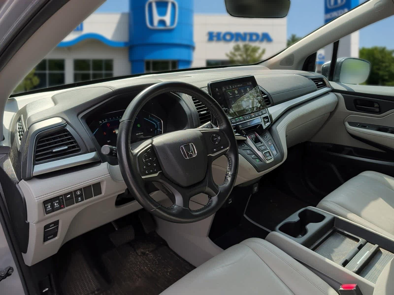 Used 2024 Honda Odyssey EX-L image 12