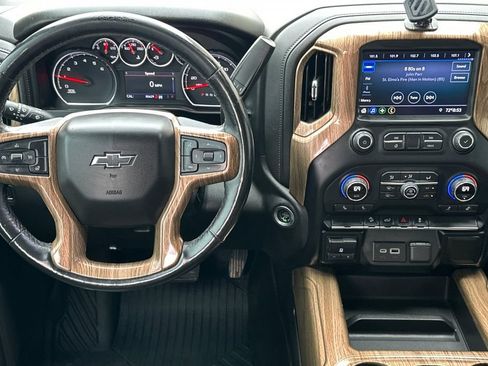 Used 2021 Chevrolet Silverado 1500 LT Trail Boss AWD/4WD image 14
