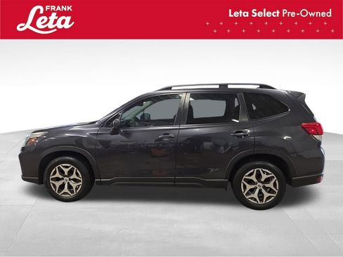 Used 2019 Subaru Forester Premium image 3