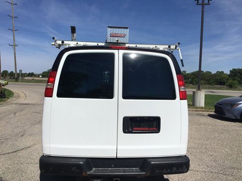 Used 2019 Chevrolet Express 3500 Extended w/ Driver Convenience Package RWD image 8