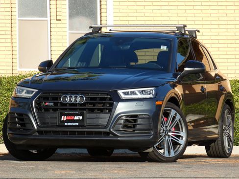 Used 2019 Audi SQ5 Premium Plus w/ Premium Plus Package image 4