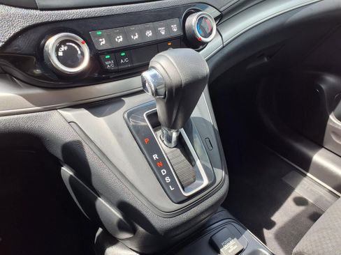 Used 2016 Honda CR-V SE image 19