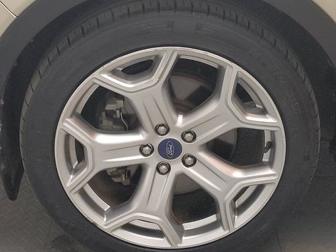 Used 2017 Ford Escape Titanium w/ Equipment Group 301A image 31