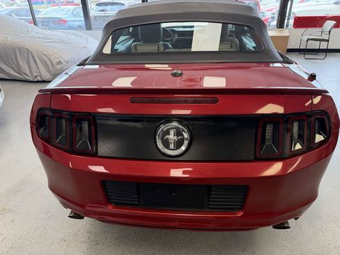 Used 2013 Ford Mustang Premium RWD image 12