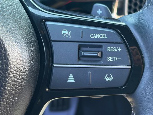 Used 2025 Honda Civic Sport image 11