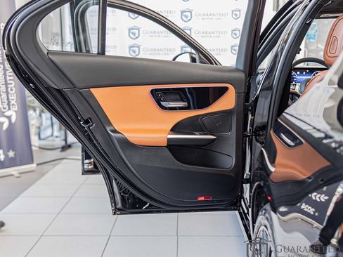 Used 2024 Mercedes-Benz C 300 4MATIC Sedan image 33