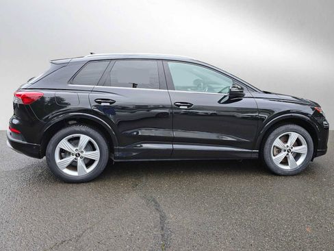 Used 2022 Audi Q4 e-tron Prestige image 2