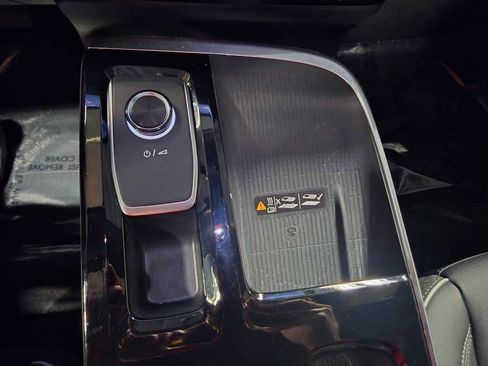 Certified 2025 Buick Enclave Preferred image 22