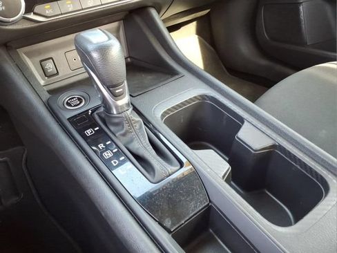 Used 2024 Nissan Sentra S FWD image 19