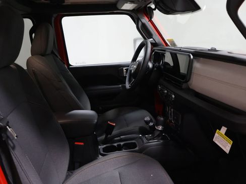 Certified 2026 Jeep Wrangler Unlimited Sport AWD/4WD image 22