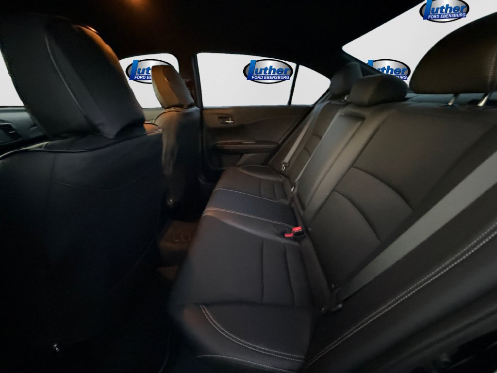 Used 2016 Honda Accord Sport image 10