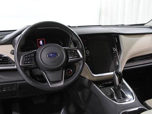 Used 2023 Subaru Outback Limited image 6