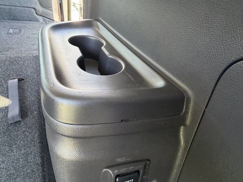 Used 2020 Mitsubishi Outlander ES image 44