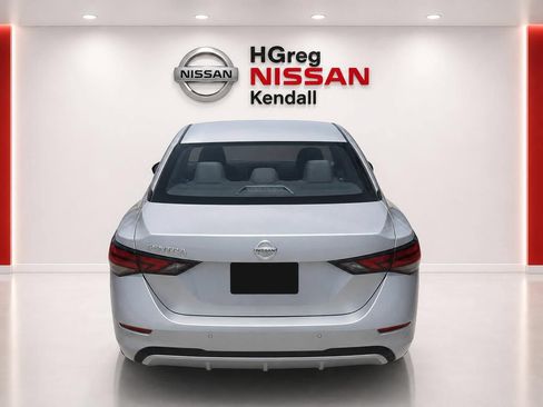 Certified 2023 Nissan Sentra S FWD image 4