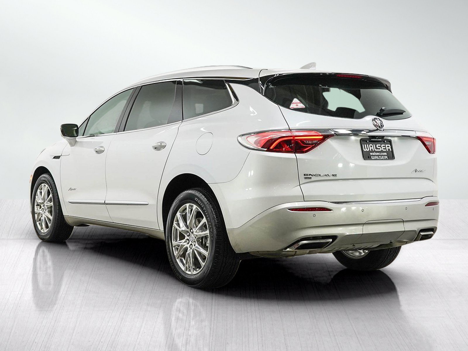 Used 2023 Buick Enclave Premium w/ Experience Buick Package AWD/4WD image 3