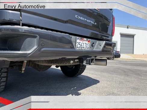 Used 2020 GMC Sierra 2500 Denali w/ Denali Ultimate Package image 12