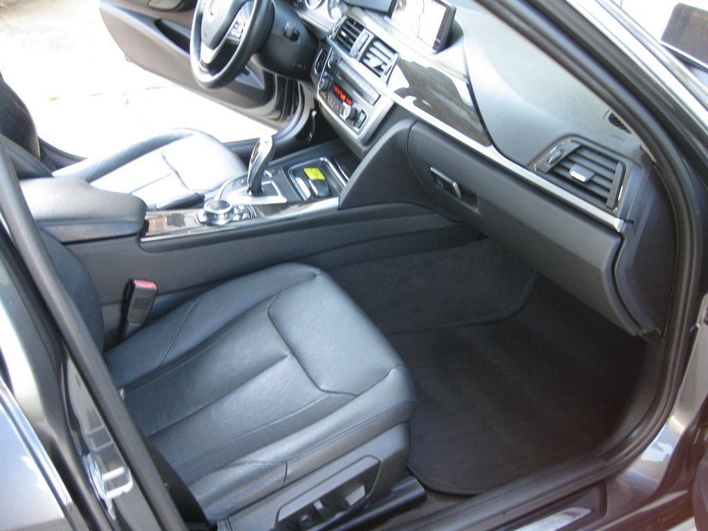 Used 2014 BMW 328i Sedan RWD image 33