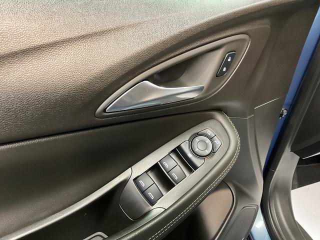 Used 2025 Buick Encore GX Preferred w/ Comfort Package FWD image 12